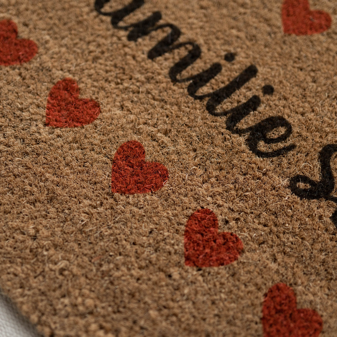 Personalisierte Kokos Fußmatte  Herzkette rot – Buchstabenkult GmbH